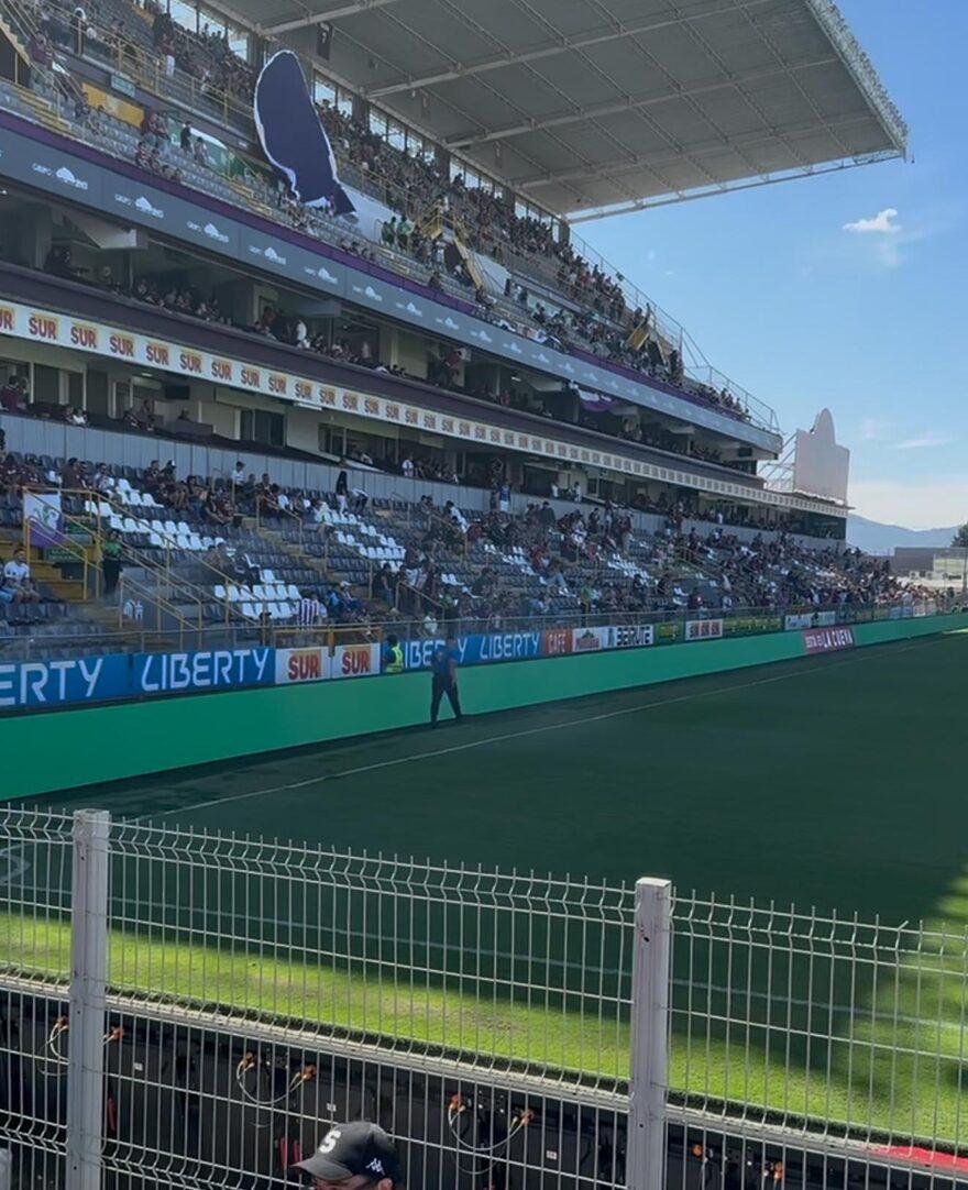 Valla LED disponible para pauta publicitaria en el Estadio Ricardo Saprissa de Costa Rica